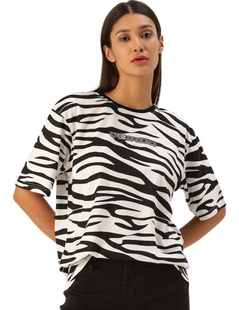Veirdo Black and White Oversized Cotton Animal Print Crew Neck T-Shirt for Women - Image 1