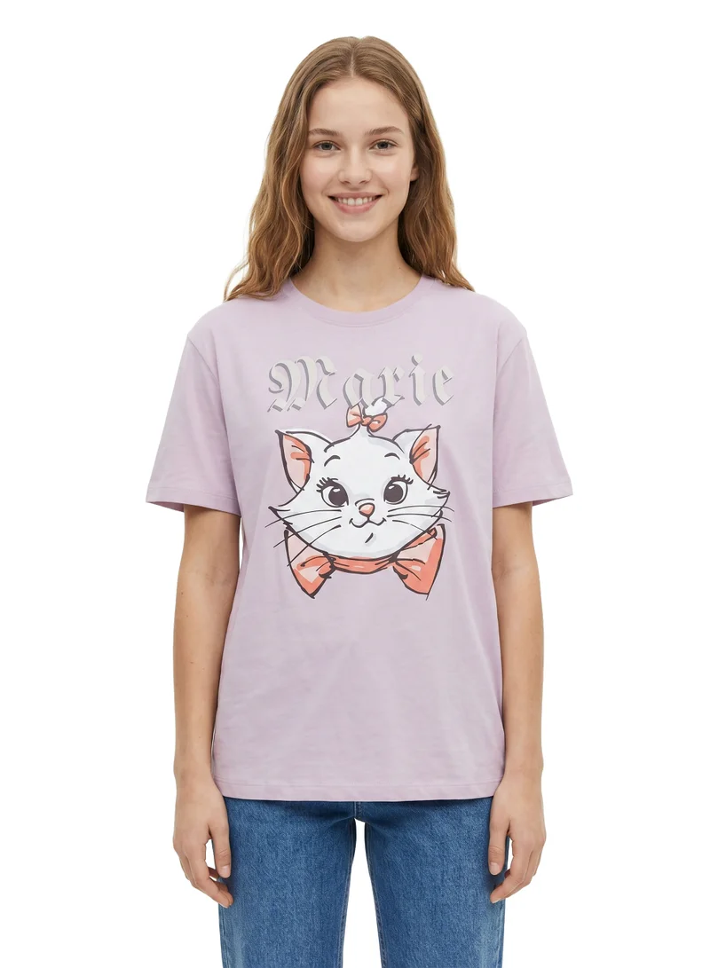 ديزني Disney Marie “Classic Charm” Women’s Oversized Drop Shoulder T-Shirt