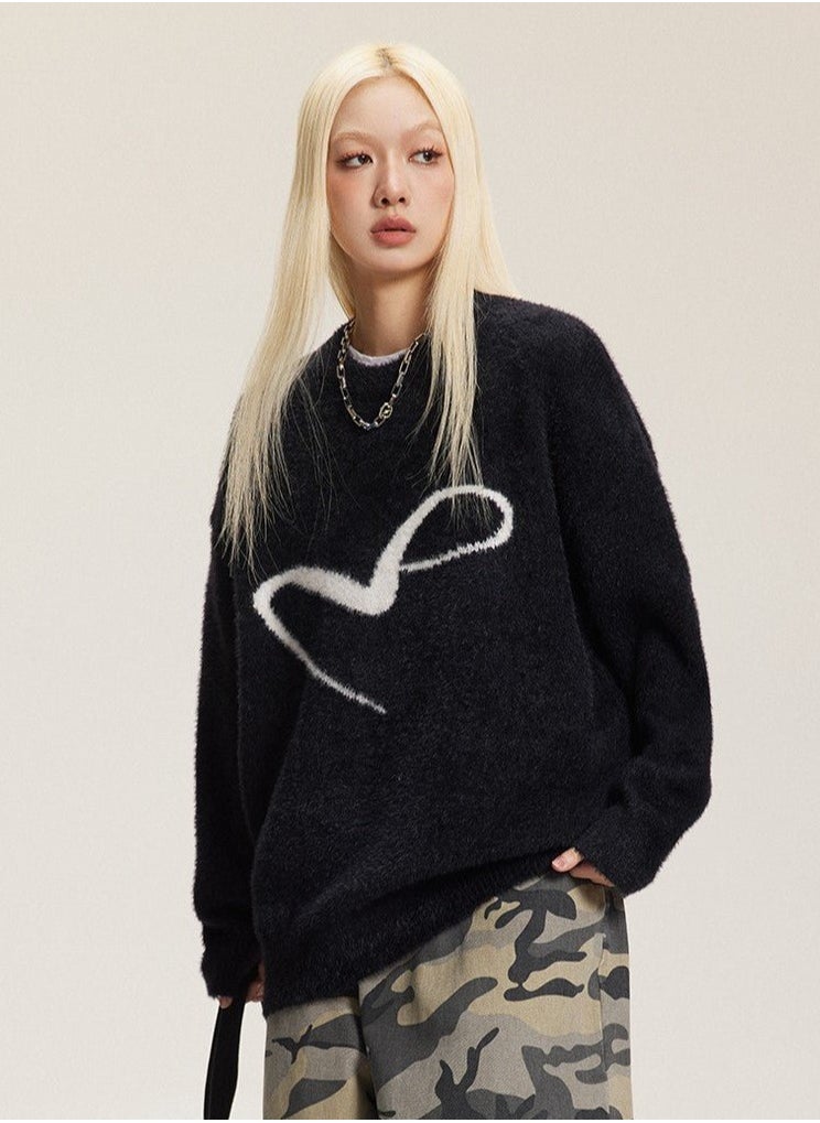 Generic - Black XL hoodie with white heart print - a modern style and a comfortable touch for your everyday life - Image 1