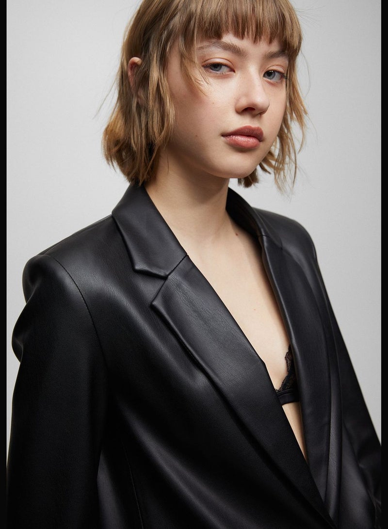 PULL&BEAR Faux leather blazer with a pocket - Image 3