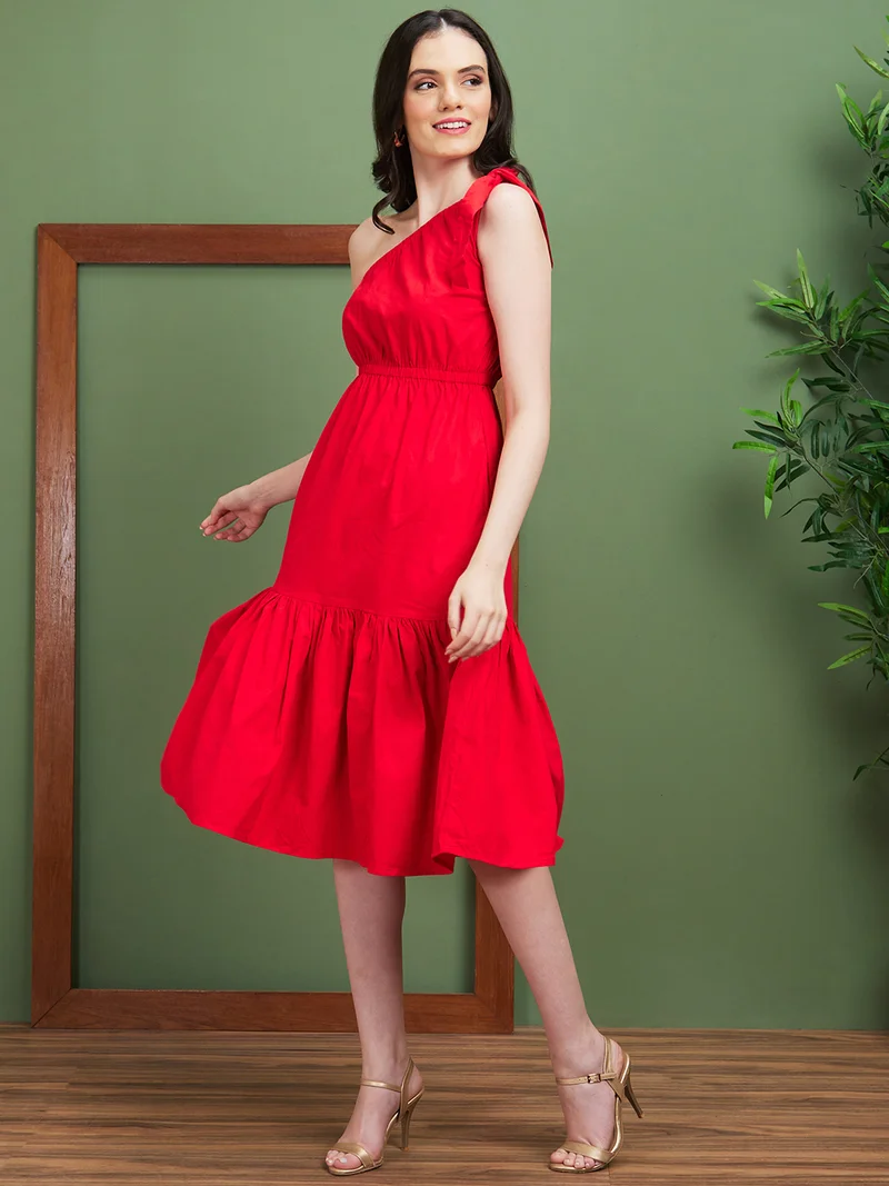 جلو باص فستان سهرة ميدي نسائي من جلوبس بتصميم رباط وخصر ضيق