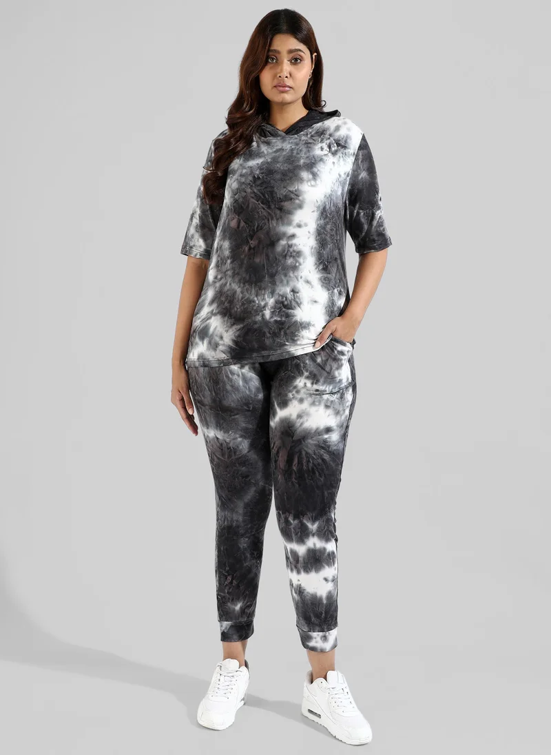 Instafab Plus Tye-Dye Stylish Hooded Co-Ords Set