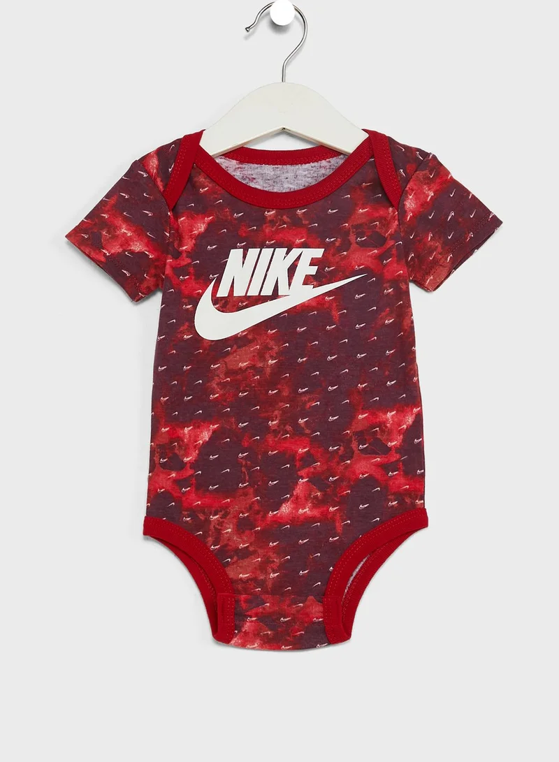 Nike Infant Swoosh Monogram 3 Pc Set