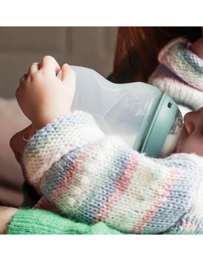 تومي تيبي يو كيه زجاجة أطفال من السيليكون ذات ملمس ناعم من Closer to Nature، مقاومة للبقع والمغص والرائحة، شفافة 5 أونصة - Image 2