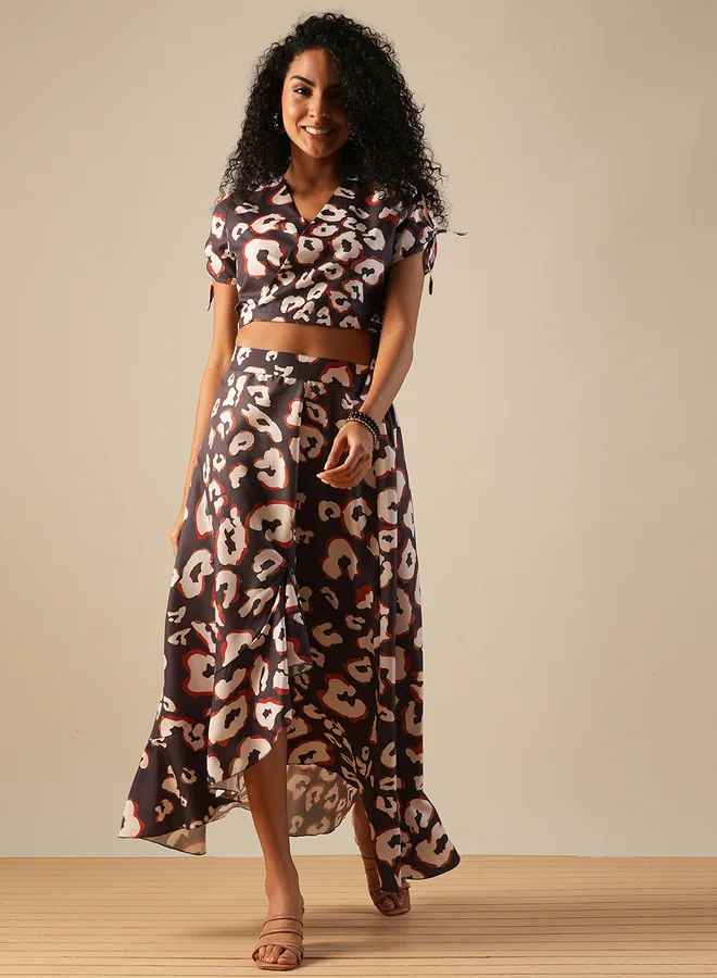 جلو باص Globus Leopard Print Wrap V Neck Crop Top and Ruffled Skirt Co-Ords