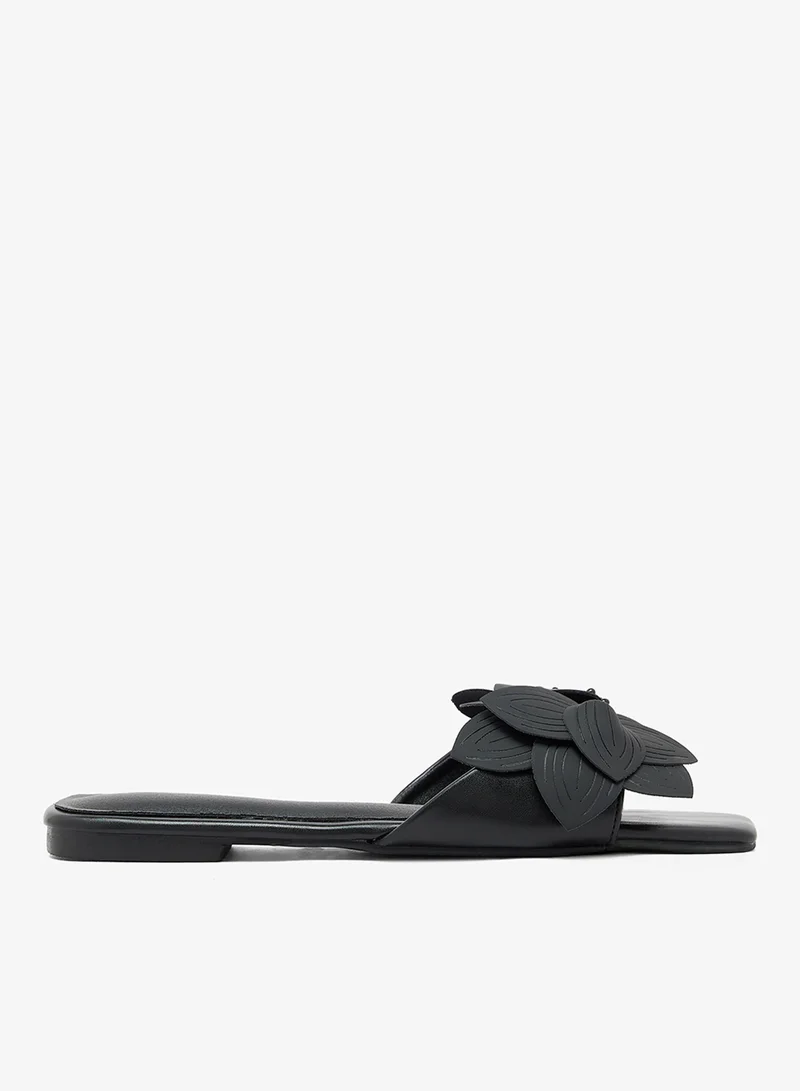 Floral Detail Flat Sandals