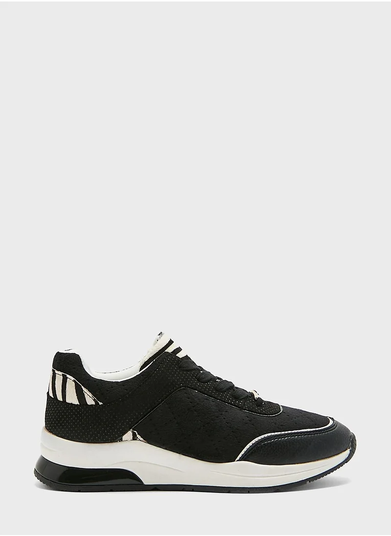 منبور Lace Up Low Top Sneakers