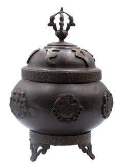 Alpine Crystals UAE Tibetan Pot with Artistic Lid Handmade Antique  - Image 1