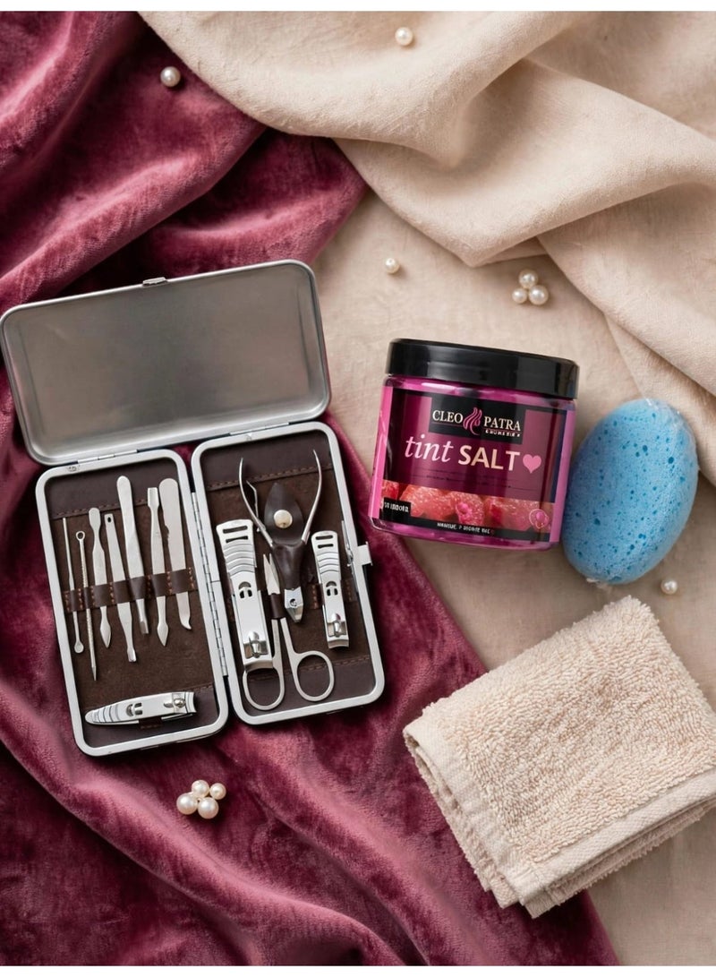 CLEOPATRA A stylish metal case containing a complete set of 10+ jars of rose bath salts and a pumice stone for removing dead and rough skin. - Image 3