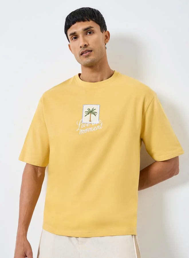 Men Embroidered Slogan Oversized T-Shirt