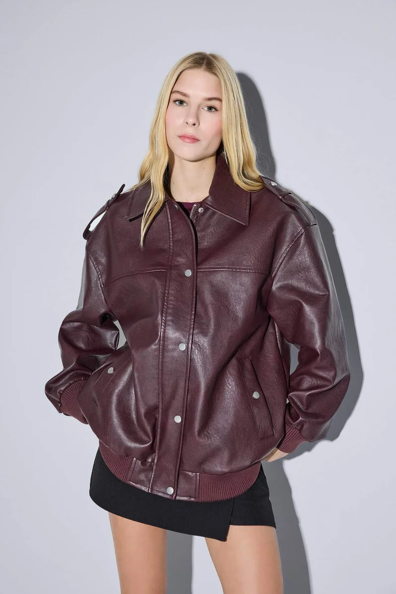 ديفاكتو Dad Fit Zippered Polo Collar Faux Leather Jacket