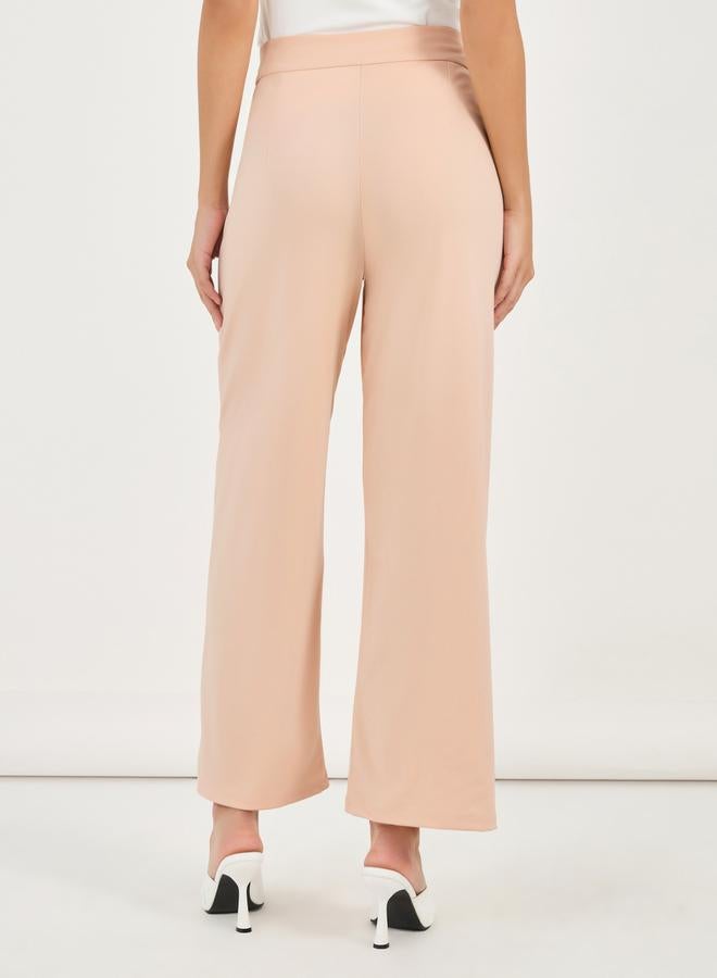 Styli Styli Solid Pintuck Detail Straight Fit Pants  - Image 4