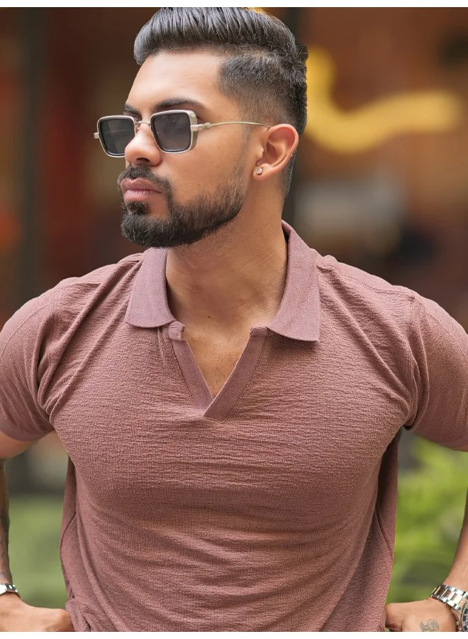 مانياك Maniac Men Solid V-Neck Half Sleeve Brown Slim Fit T-Shirt