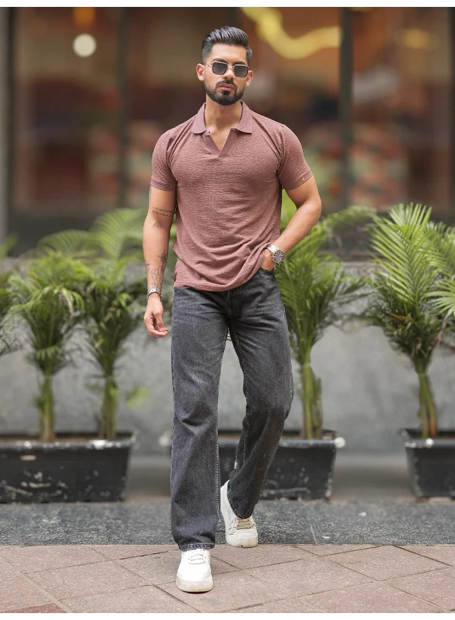 مانياك Maniac Men Solid V-Neck Half Sleeve Brown Slim Fit T-Shirt