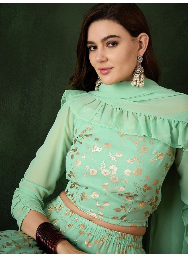 أيه كيه إس منقوشة باللون الأخضر النعناعي مع تطريز ذهبي من طبقات لنجا تشولي - Image 1