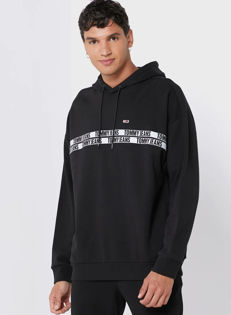 TOMMY JEANS Logo Hoodie