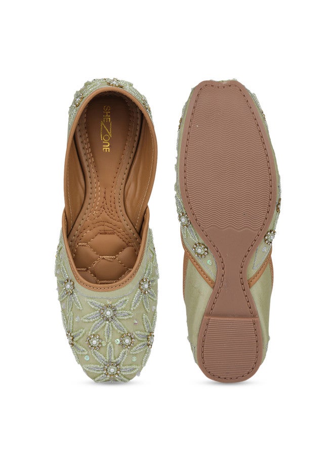 She Zone أحذية موجاريس مسطحة مزينة باللون الأخضر للنساء - Image 5