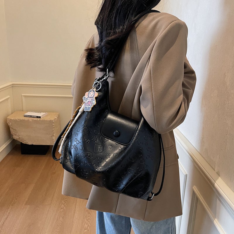 Large Capacity Commuter Underarm Bag Women'S Style All-Match Backpack Casual Embossed Shoulder Tote Bag - Image 3