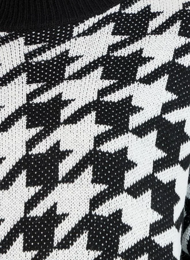 Styli Boxy Fit Regular Length Houndstooth Pattern Sweater
