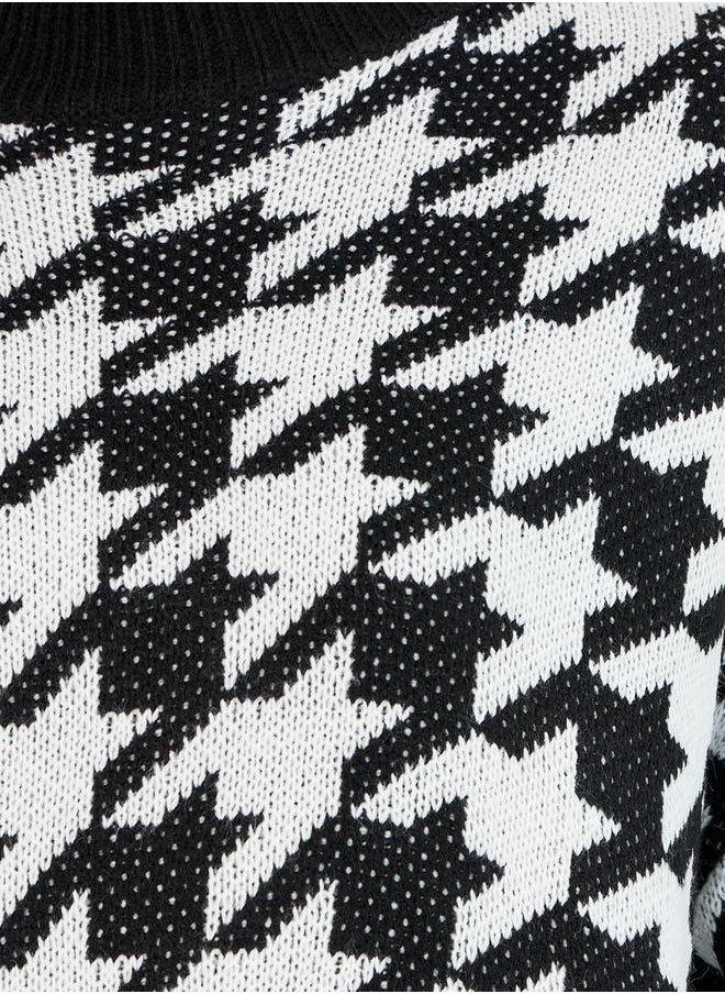 Styli - Boxy Fit Regular Length Houndstooth Pattern Sweater - Image 1