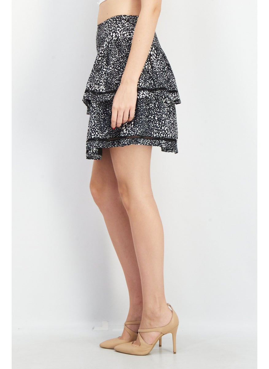 EDC Women Allover Print Ruffle Mini Skirt, Black  - Image 2