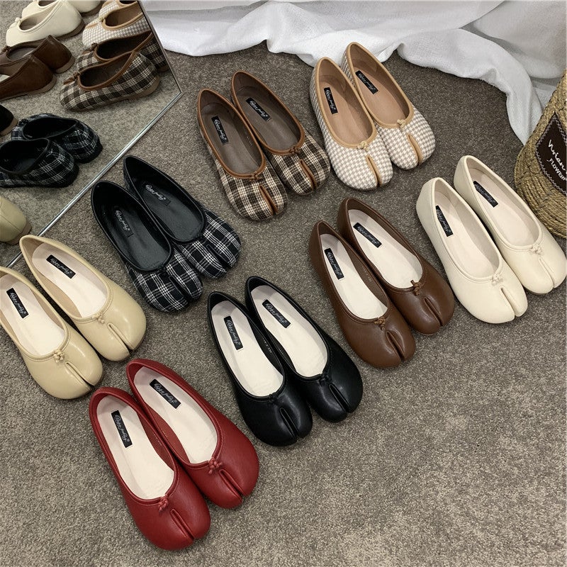 Women's Slip-On Loafer Flat Shoes - Image 1
