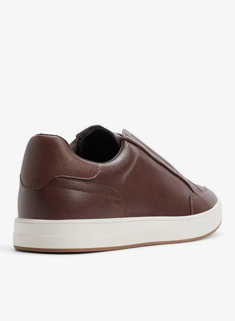 كول ات سبرنج Airflex Men's Brown Low Top Sneaker