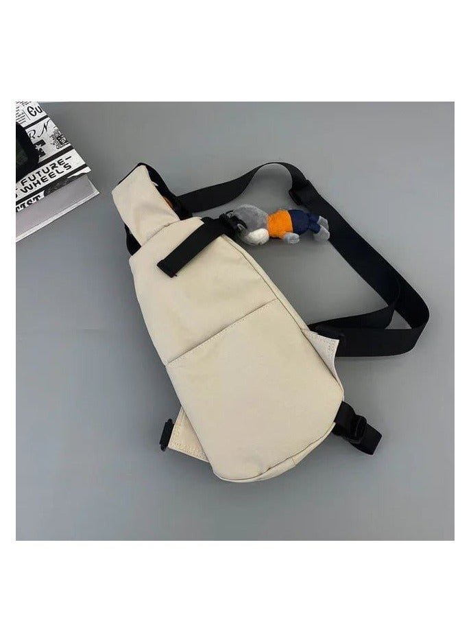 A distinctive and practical modern bag suitable for travel, work and multiple uses (without accessories)