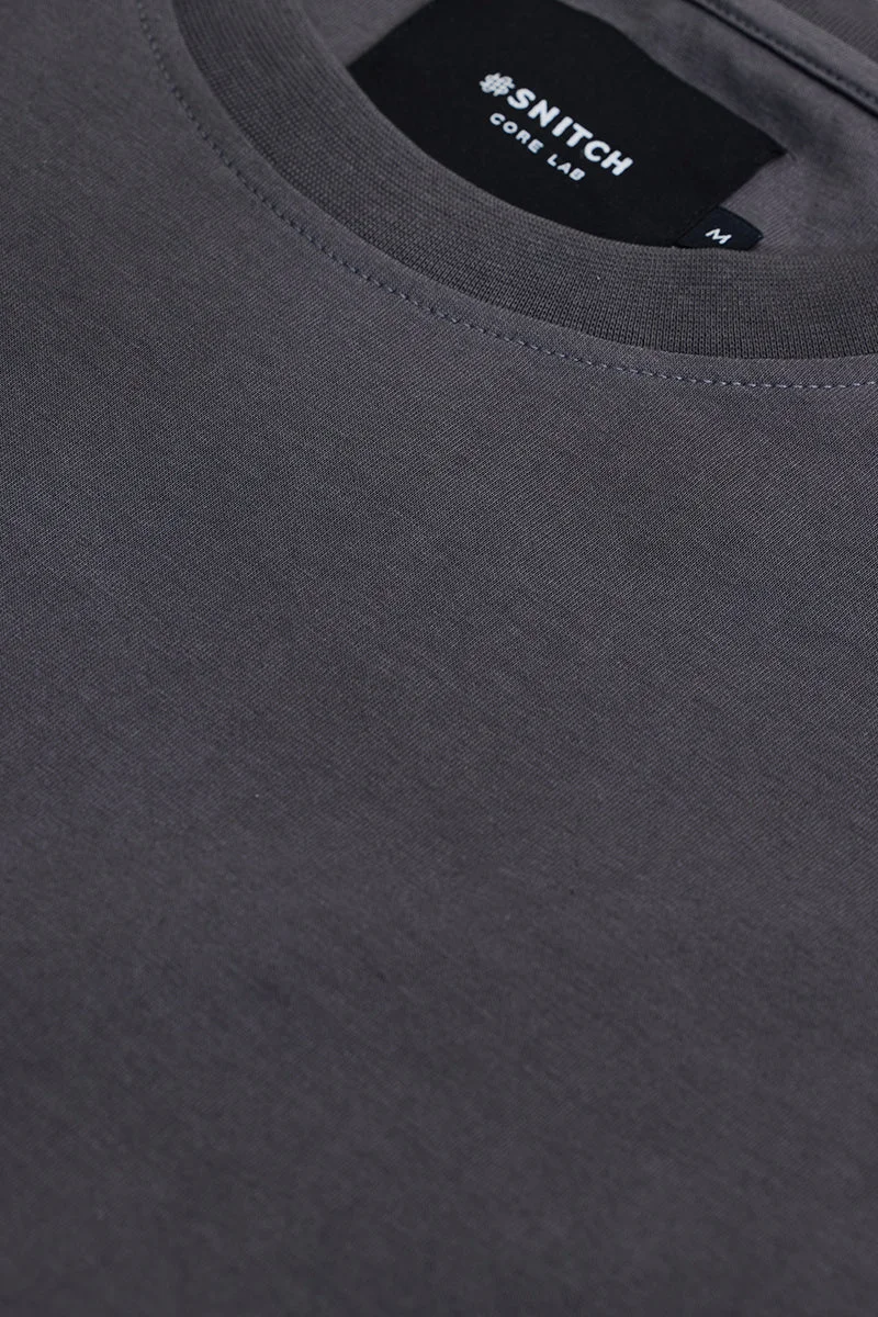 سنيتش Charcoal Grey Solid Half Sleeve Slim Fit Casual T-Shirt