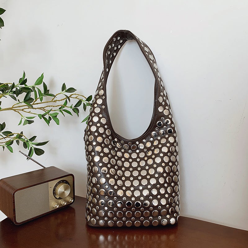 Fashion Handbag For Women 2025 Spring New Casual Bucket Bag Cool Cool Cool Dot Rivet Shoulder Bag - Image 1