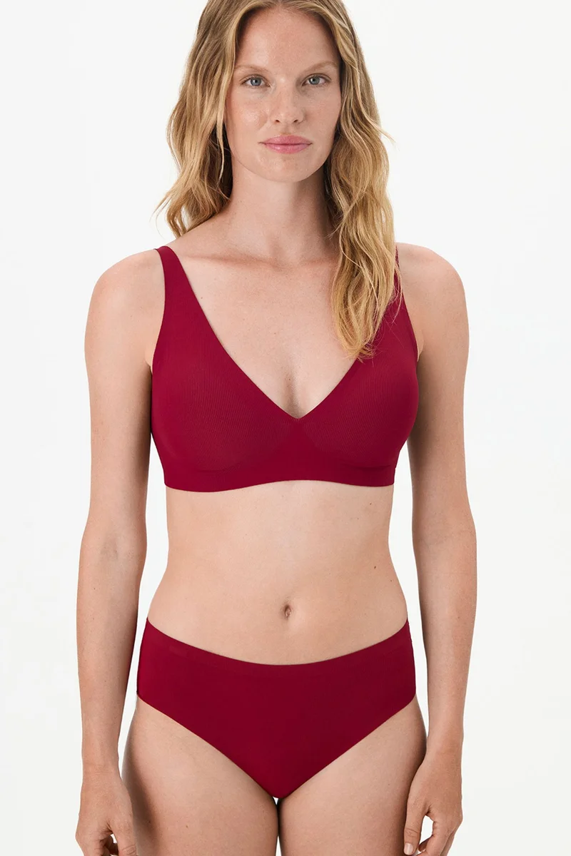 بنتي PENTI No-Show Fit Decolette Padded Bra