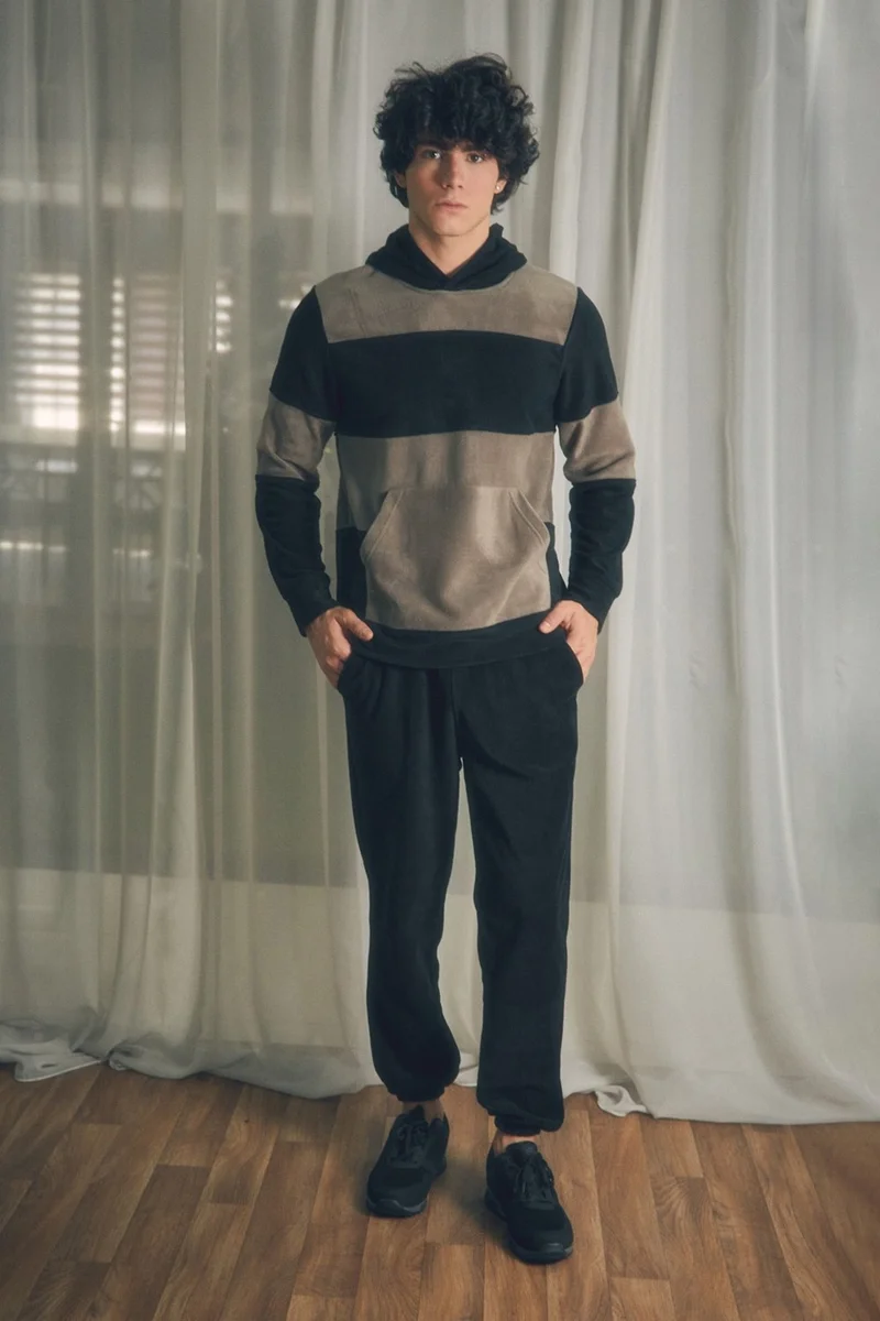 FullaModa Color Block Hooded Kangaroo Pocket Fleece Sweatshirt