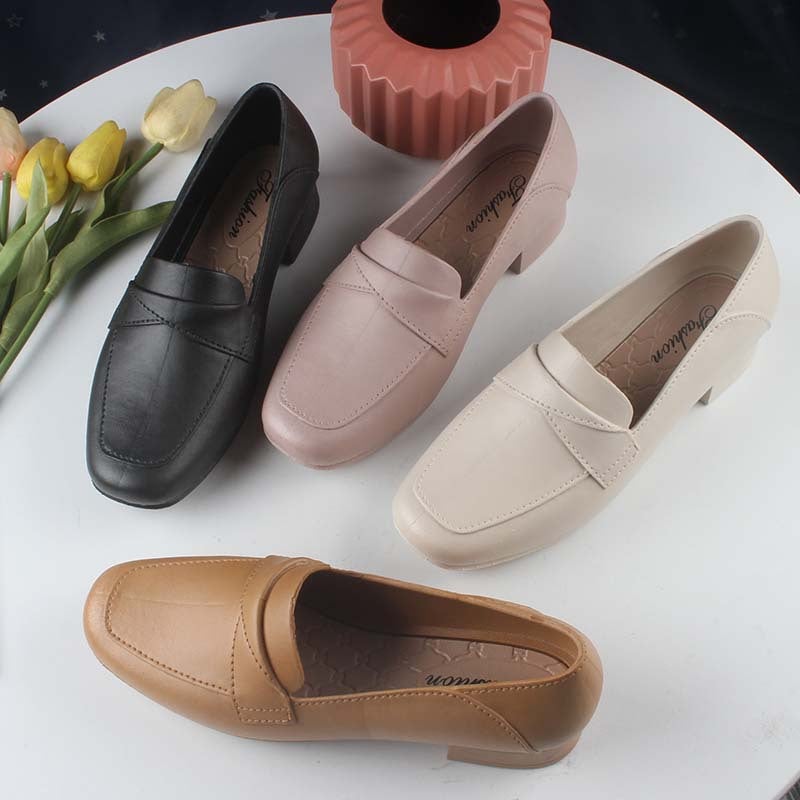 Heli Shark'S New Women'S Summer Thick-Heeled Shoes, Fashionable And Casual Flat-Soled Solid-Color Sandals, Low-Heeled Slip-On Outer Shoes For Women - Image 2