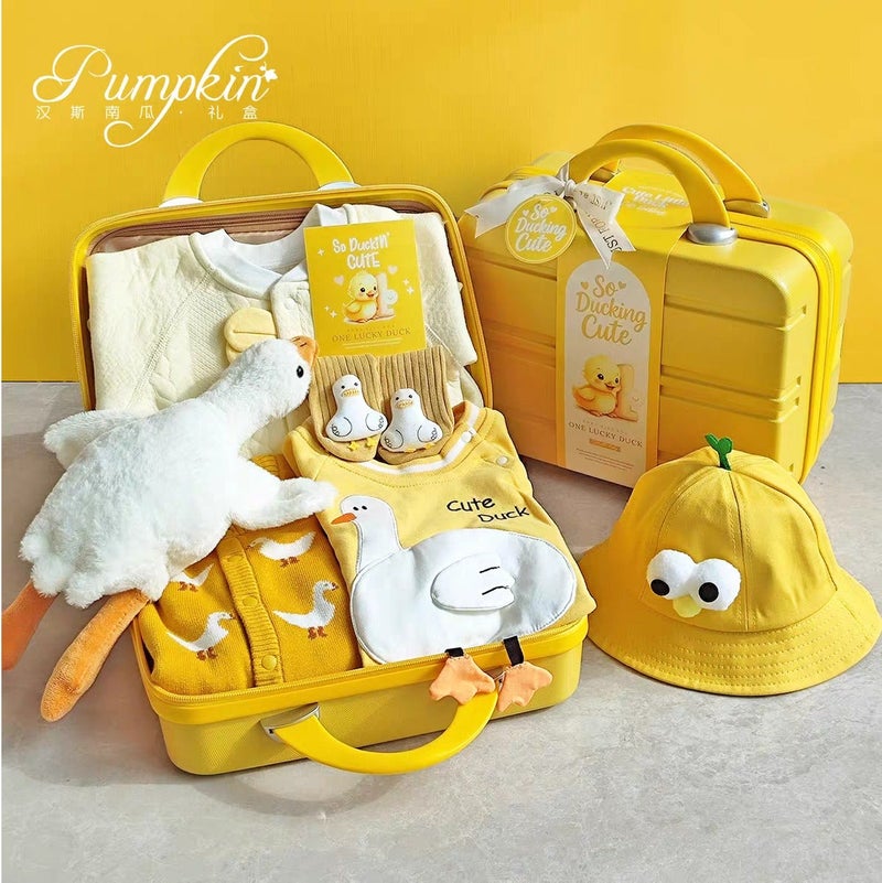 Premium Duck-Themed Baby Gift Set – 8-Piece Newborn Hamper with Travel Suitcase, Soft Cotton Outfits, Bucket Hat u0026 Plush Toy – Ideal 1st Birthday u0026 Baby Shower Gift for Boys u0026 Girls - Image 2