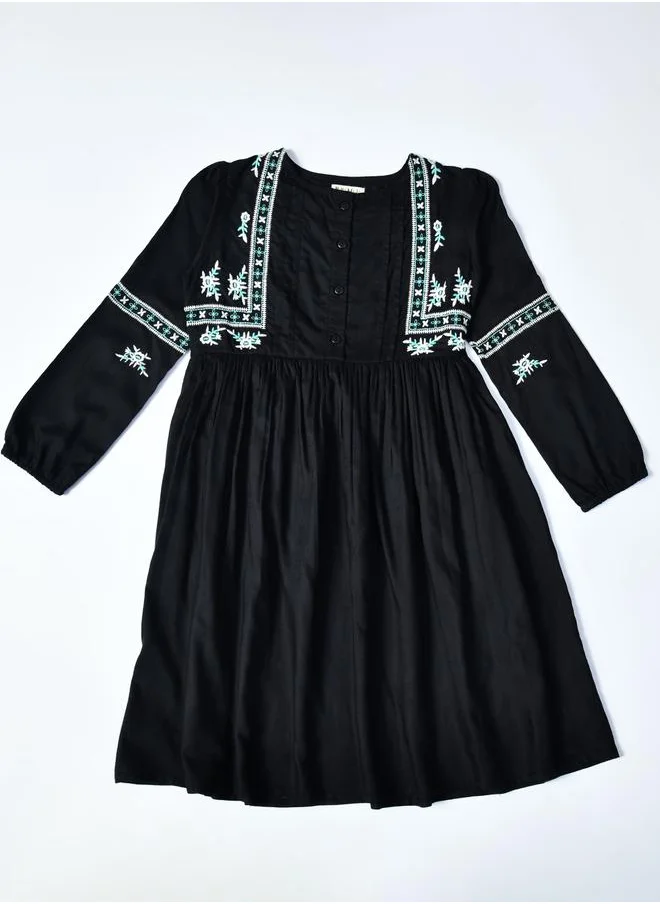BELLA MODA Bella Moda Embroidered Balloon Sleeves Knee-Length Dress