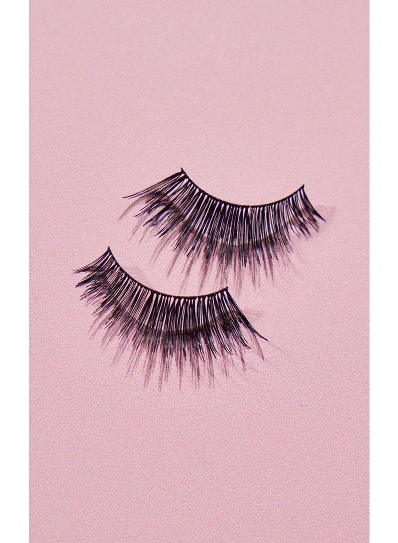 Eylure Volume 005 False Eyelashes - Image 2