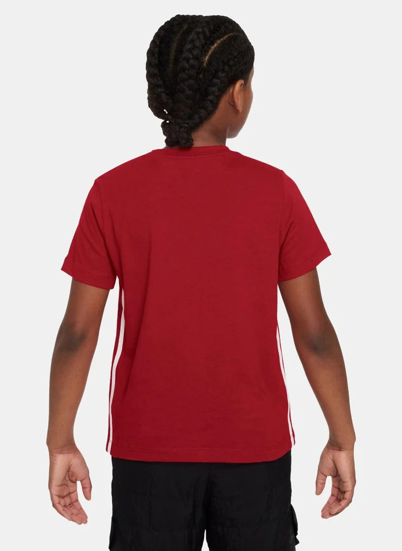 نايكي Kids' Sportswear T-Shirt (Older Kids)