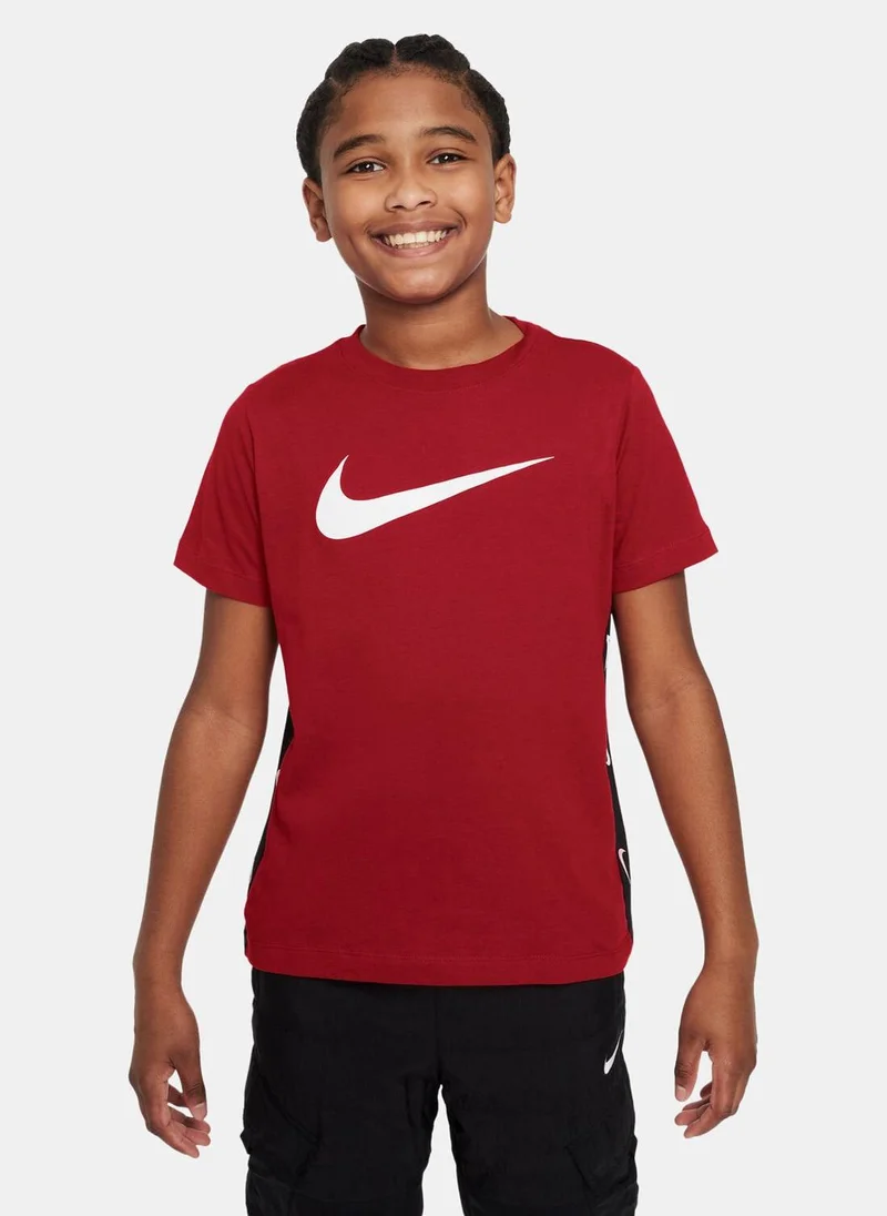 نايكي Kids' Sportswear T-Shirt (Older Kids)