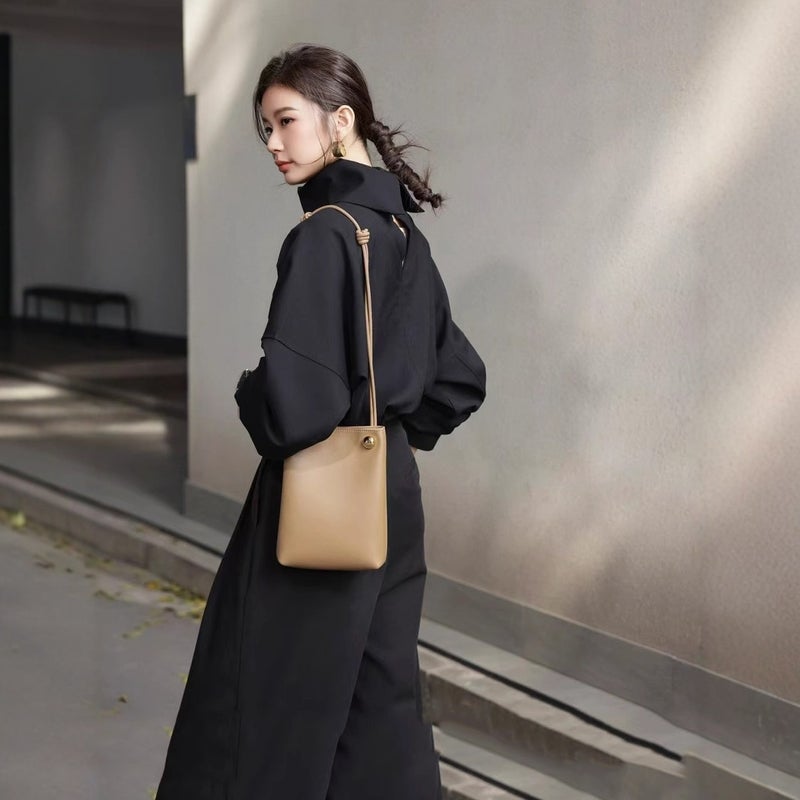 2025 Luojia New Calfskin Shoulder Bag Pebble Hobo Mini Bucket Bag Drawstring Crossbody Phone Bag - Image 5