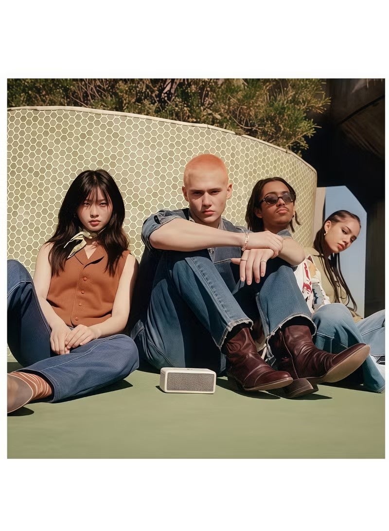 مارشال مكبر صوت صغير محمول مقاوم للماء بتقنية بلوتوث من إمبرتون مارشال، بجودة صوت عالية، لون كريمي - Image 3