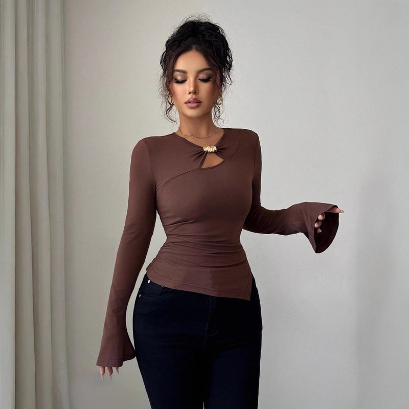 Women's T-Shirt, Asymmetric Cutout with Metal Trim, Slim Fit, Solid Color, Coffee - Image 3