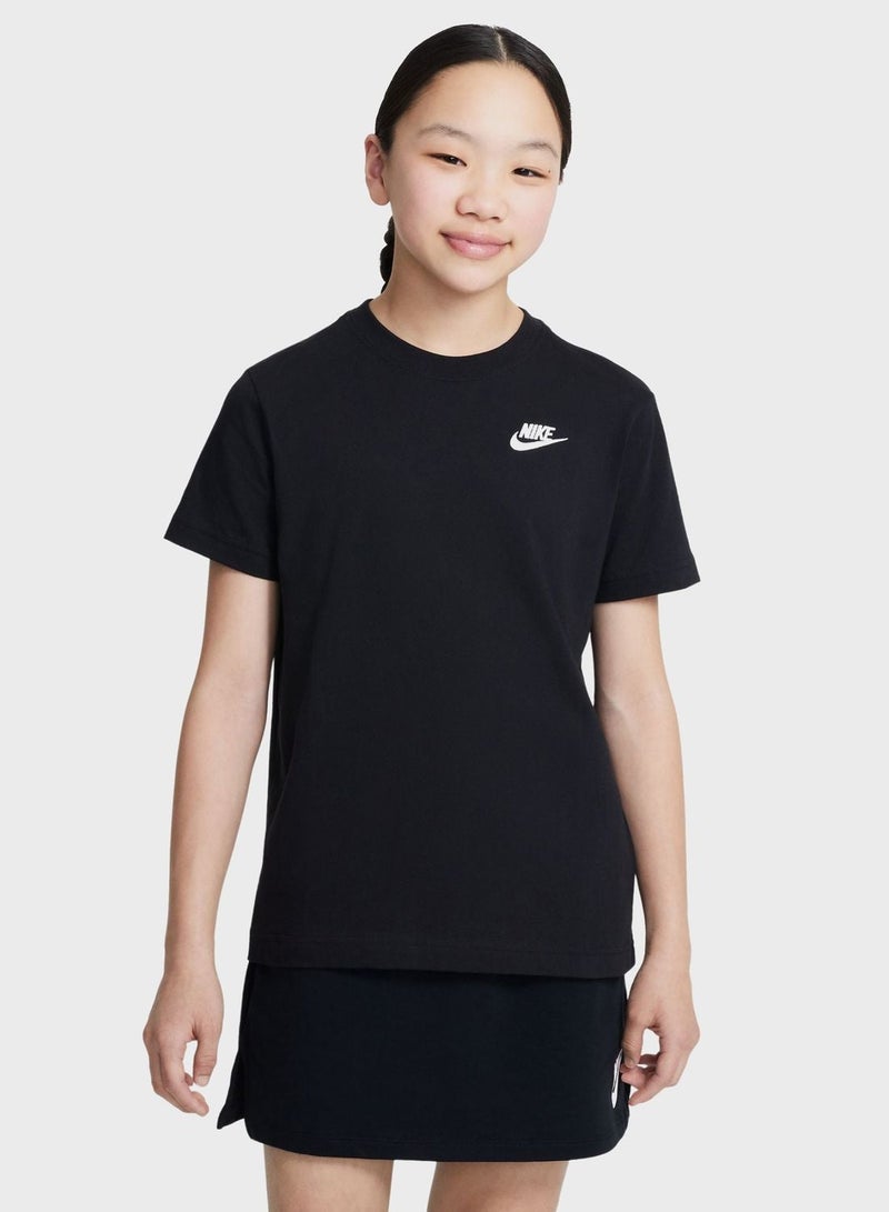 Nike Youth Nsw Club Boy T-Shirt - Image 1