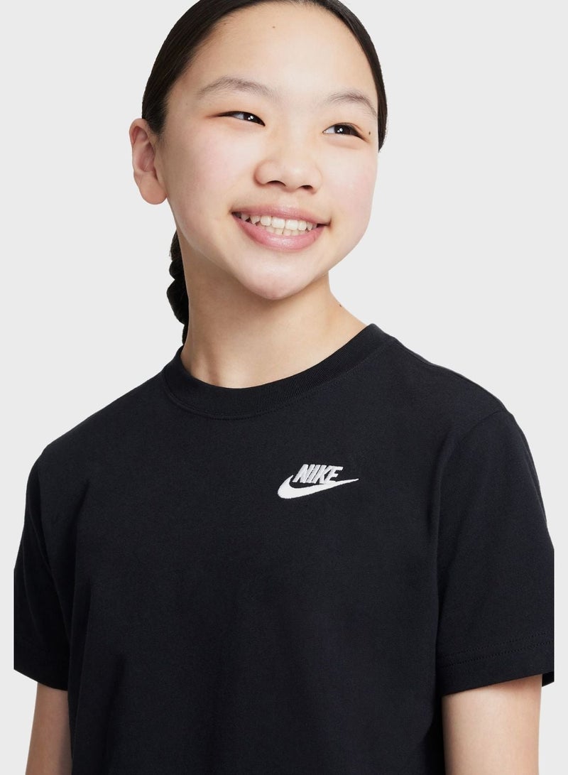 Nike Youth Nsw Club Boy T-Shirt - Image 3