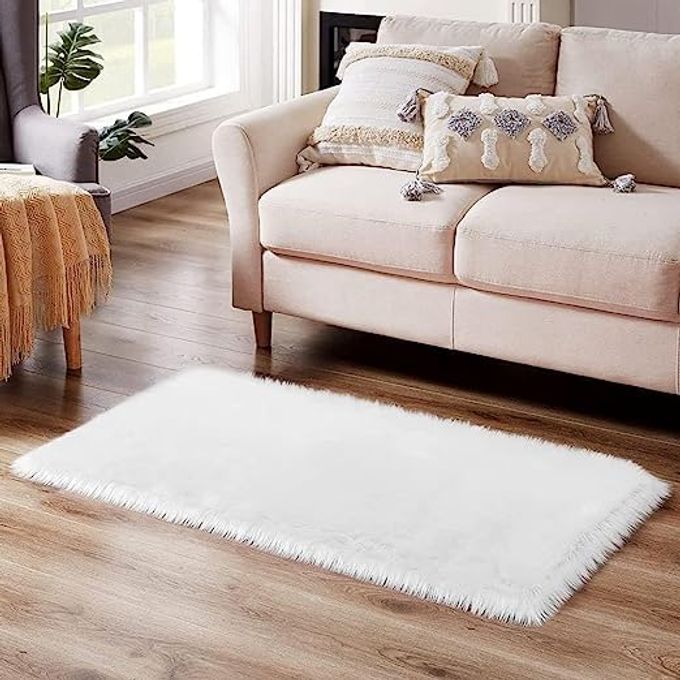 SHEEPSKIN RUG | FLUFFY SOFT FAUX FOX FUR FOR BEDROOM LIVING ROOM DECOR | FAUX FUR BEDSIDE RUG, DECORATIVE FUR FOR CHAIR, SOFA, BED,FLUFFY WASHABLE RUG (60X90 CM - 2X3 FEET - MAT, WHITE)