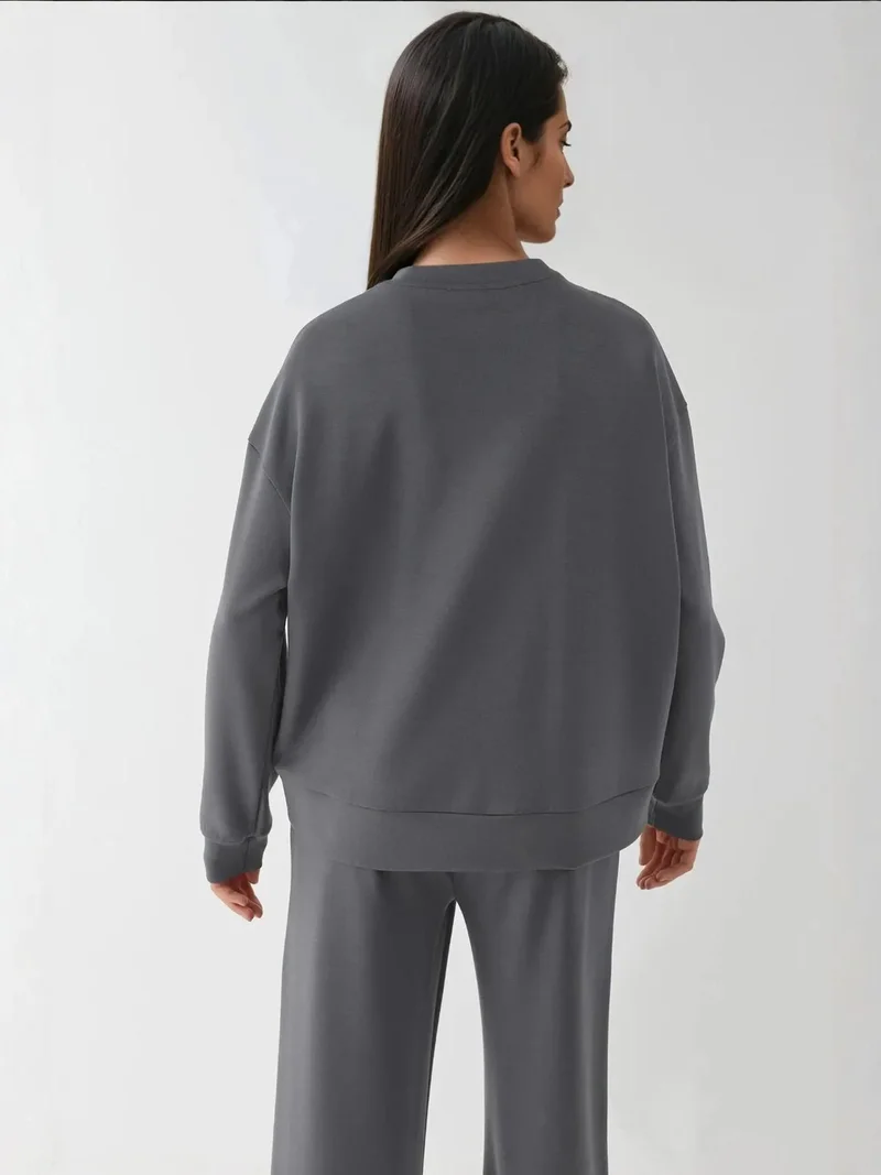 زوبعة سويت شيرت مودال أساسي بلمسة ناعمة