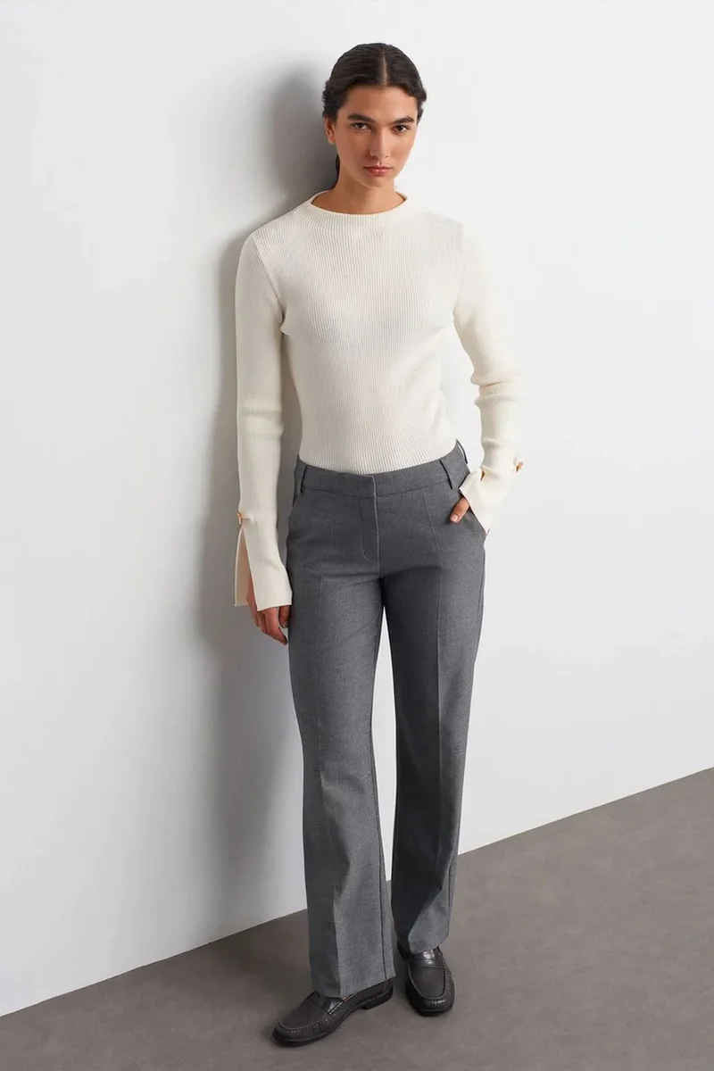 DILVIN Low-waist Straight-leg Crepe Trousers