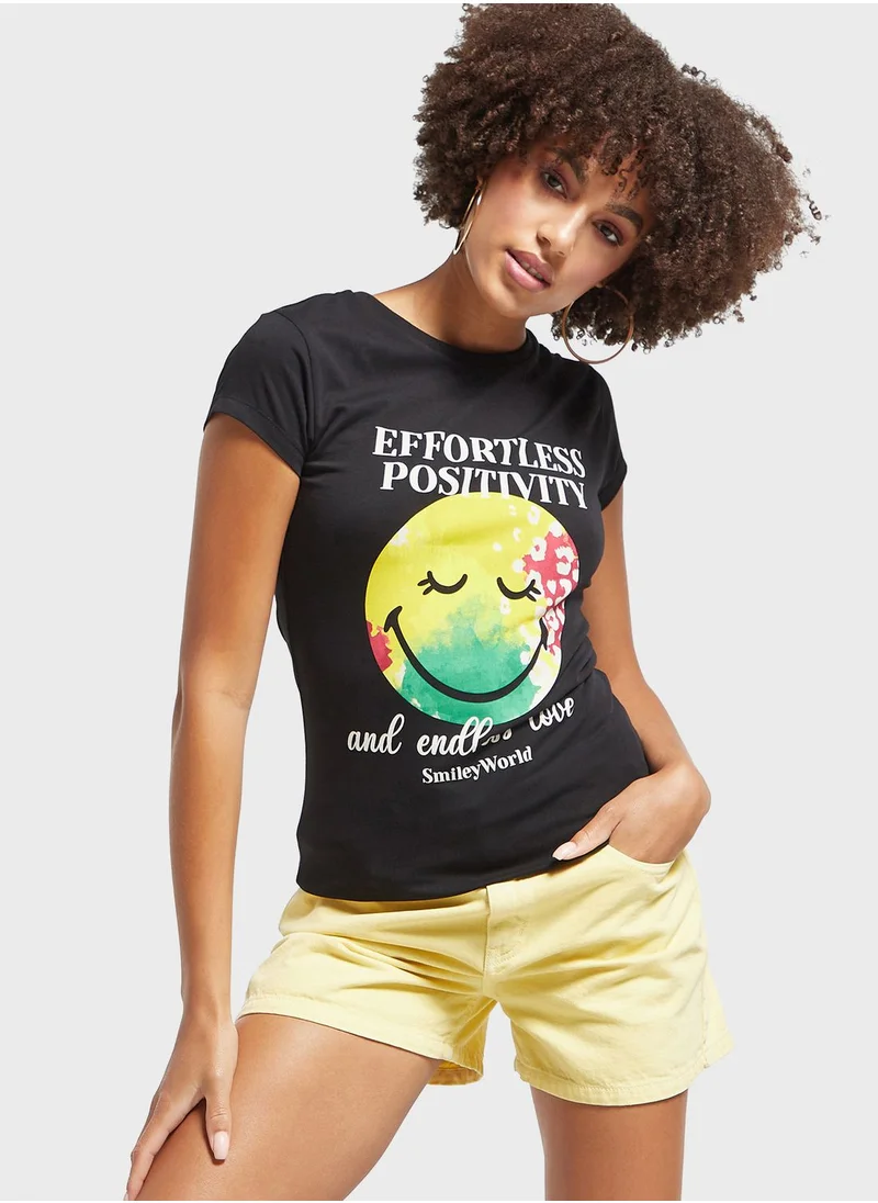 اس بي كاركترز Crew Neck Smiley Printed T-Shirt