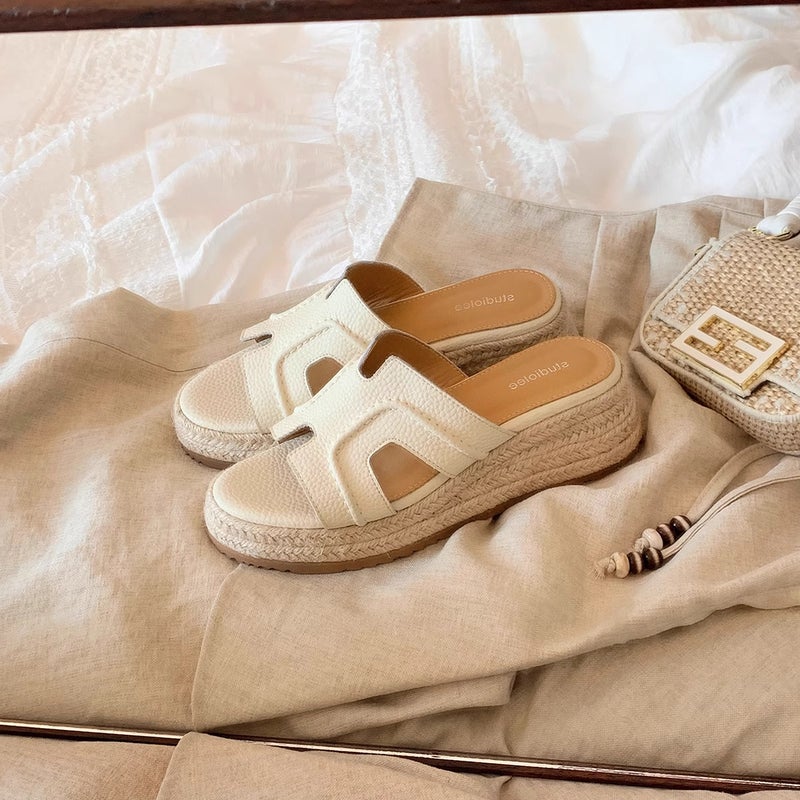 Genuine Leather Fashionable Versatile Height-Increasing 6cm Wedge Sandals to Match Skirts, Suitable for Summer and Autumn 2025, Open-Toe Straw Wedge Sandals for Outdoor Wear - Image 1
