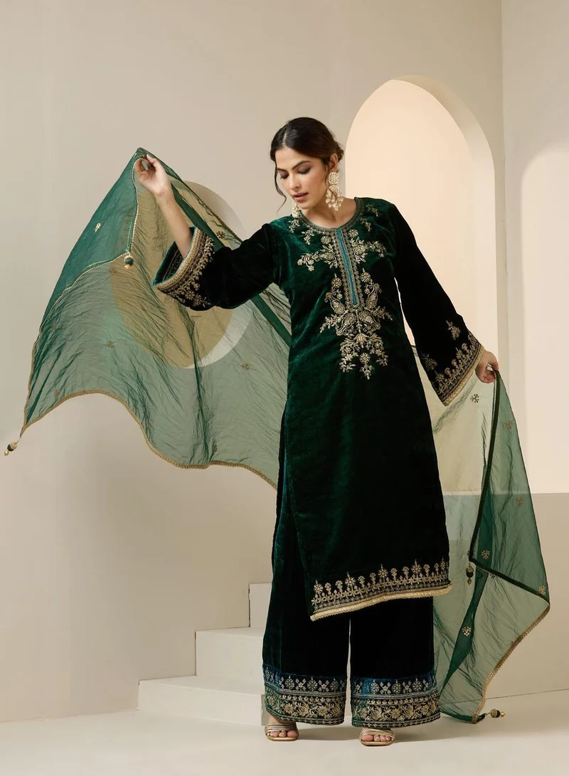 ISHIN Women's Green Velvet Printed Tunic Full Length Palazzo Regular Fit Kurta Set