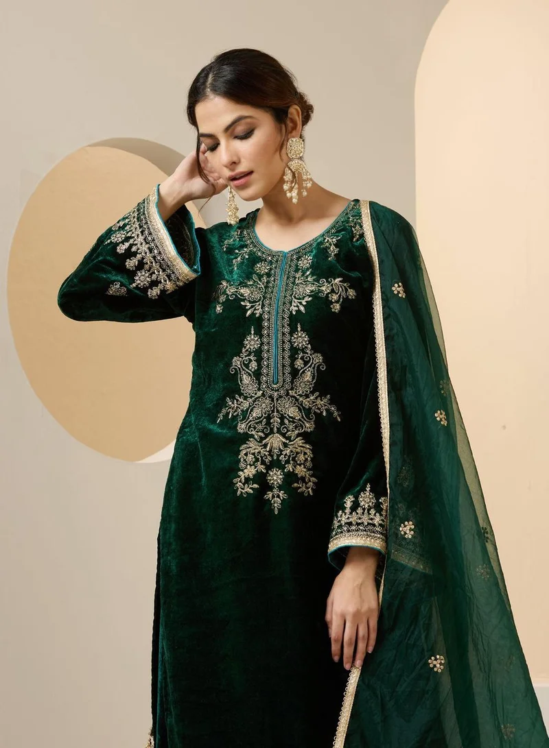 ISHIN Women's Green Velvet Printed Tunic Full Length Palazzo Regular Fit Kurta Set